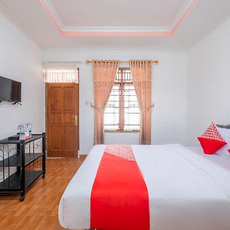 Capital O 1541 Puri Cikole Asri Hotel Lembang Eksteriør billede