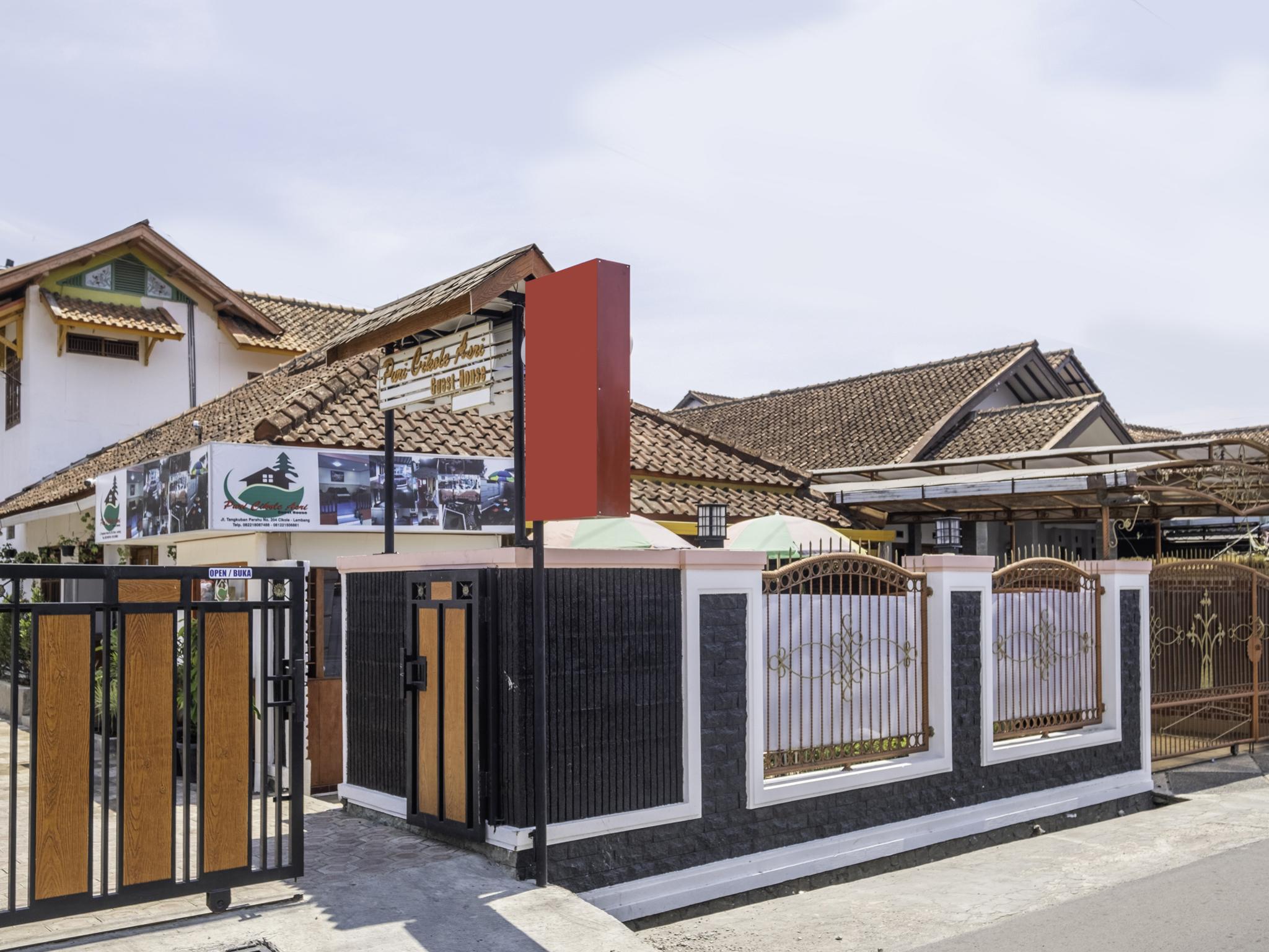 Capital O 1541 Puri Cikole Asri Hotel Lembang Eksteriør billede