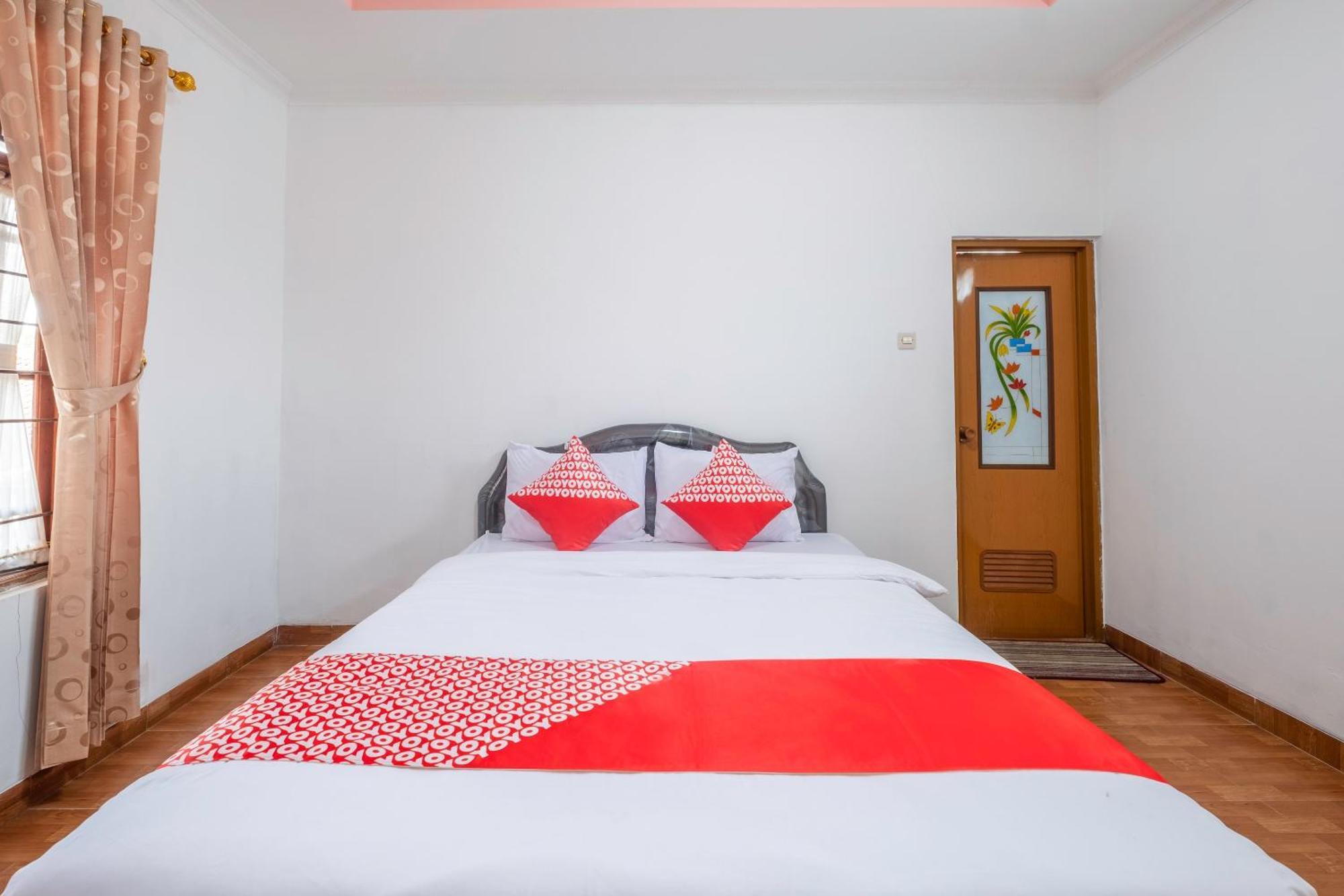 Capital O 1541 Puri Cikole Asri Hotel Lembang Eksteriør billede