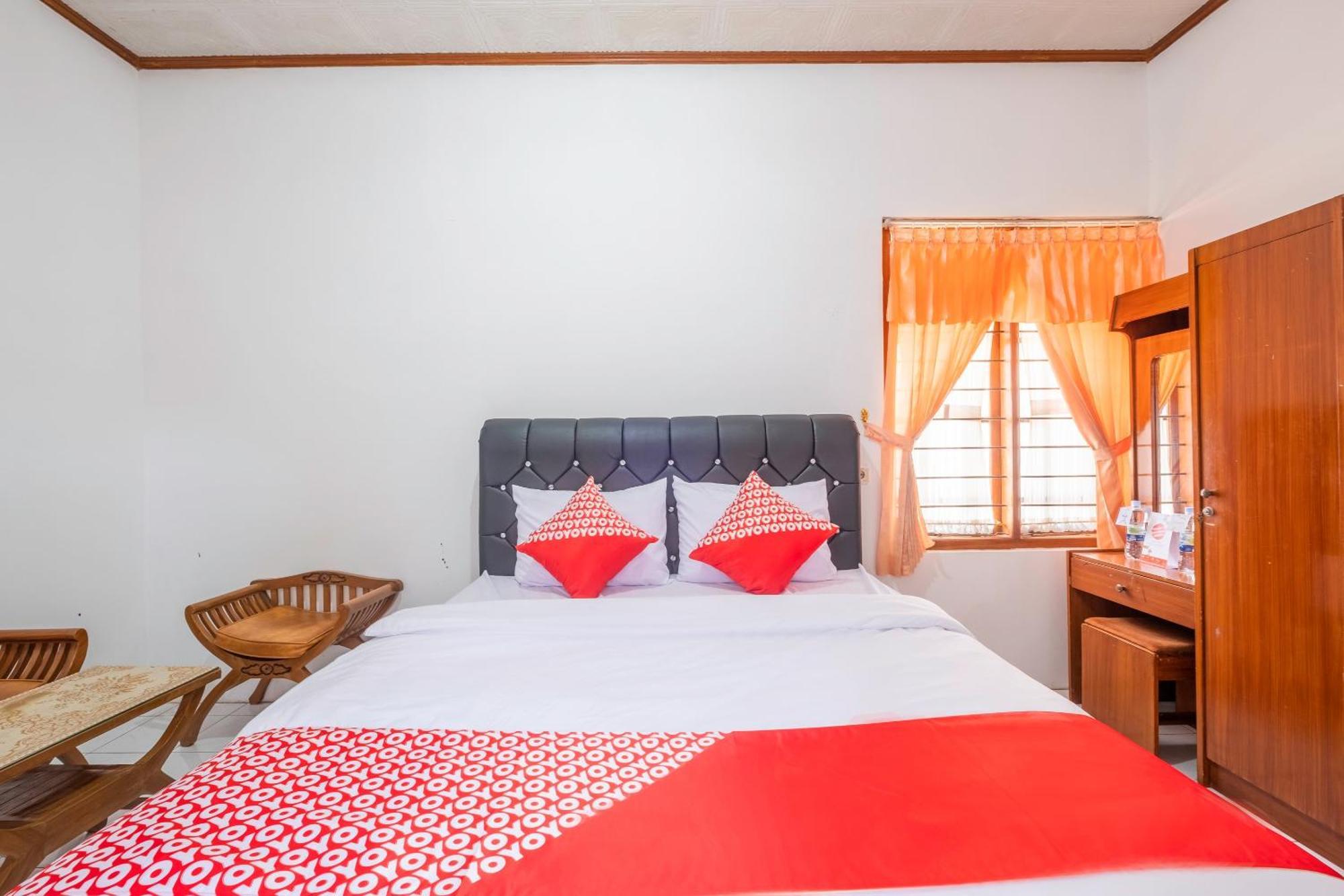 Capital O 1541 Puri Cikole Asri Hotel Lembang Eksteriør billede
