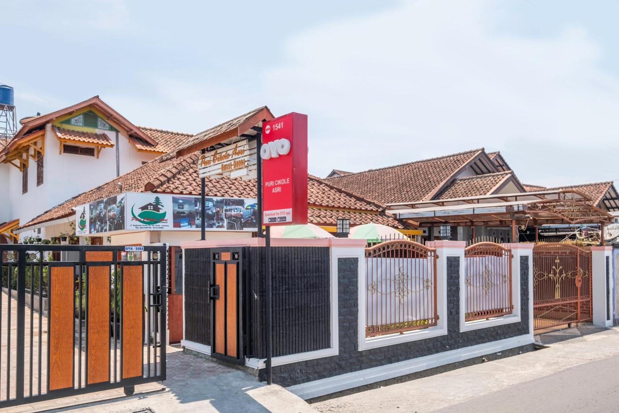 Capital O 1541 Puri Cikole Asri Hotel Lembang Eksteriør billede
